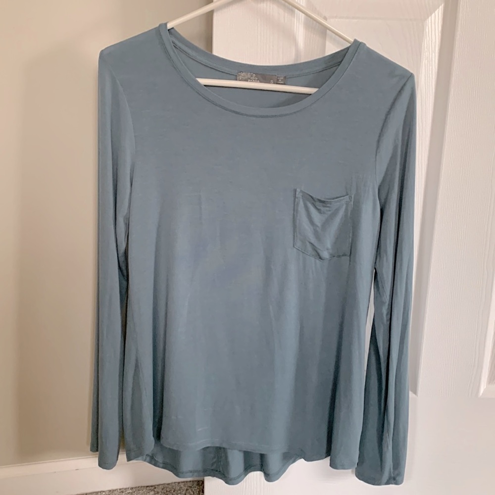 Prana Long Sleeve - Size Small - super soft!!
